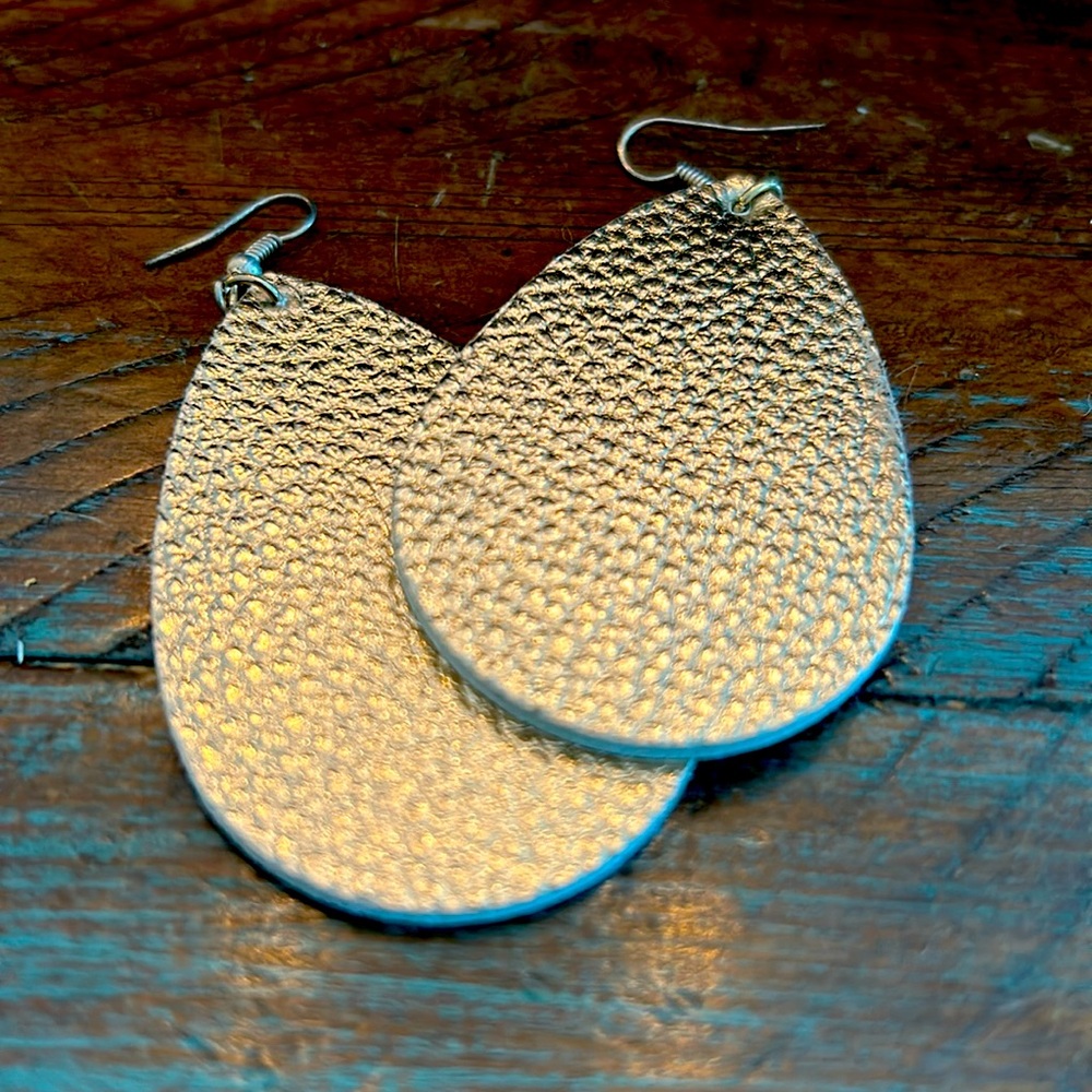 Gold/Light Pink Earrings